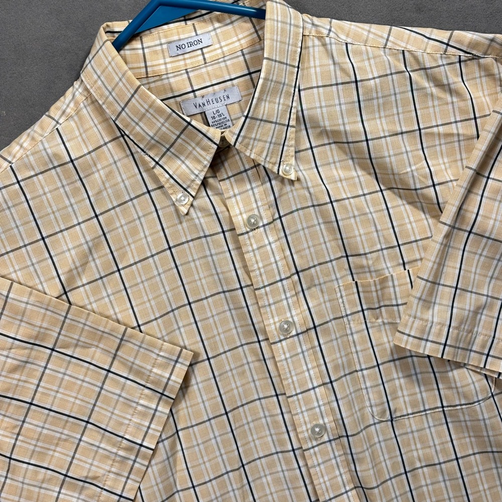 Van Heusen Button Down Mens L Yellow Plaid Short Sleeve No Iron Excellent